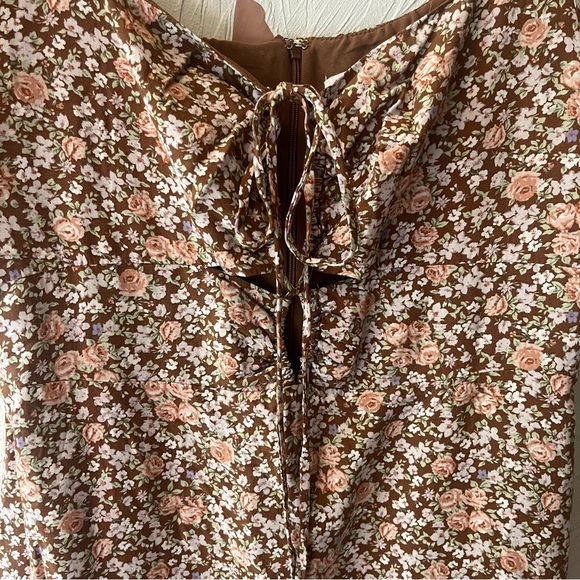 NEW ASTR the Label Lace-Up Puff Sleeve Midi Dress size L - Picture 5 of 10